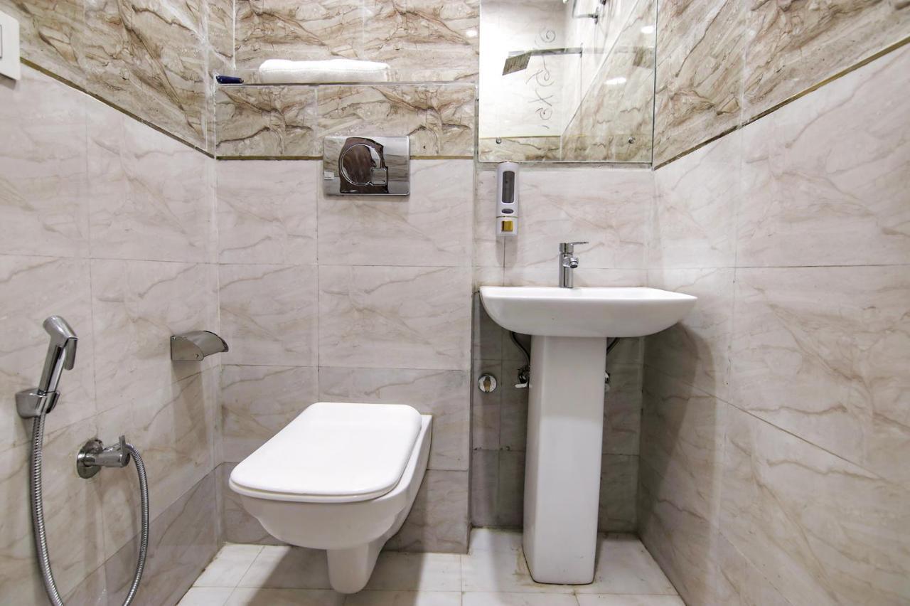 Fabhotel Palm Plaza Zirakpur Bagian luar foto